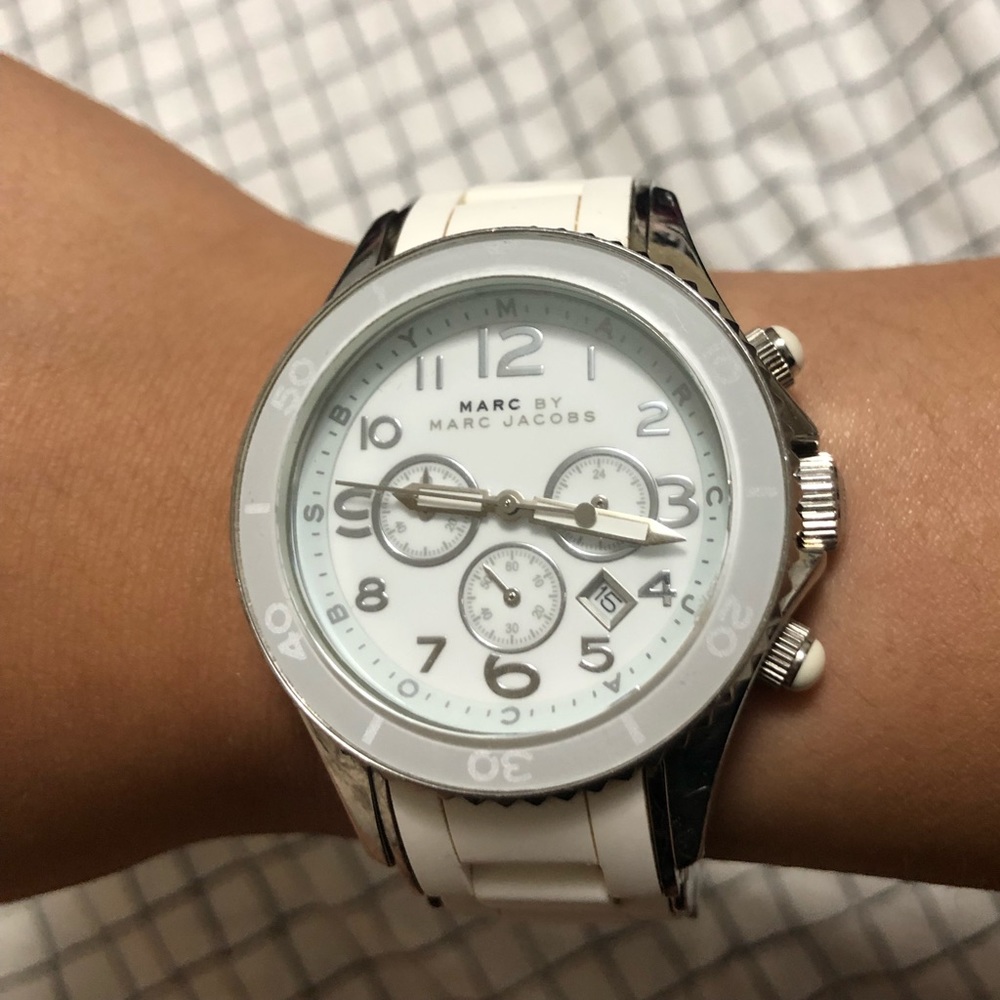 Marc By Marc Jacobs White Jelly Sports Watch